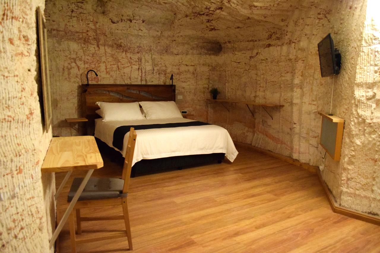 Dug Out B&B Coober Pedy Εξωτερικό φωτογραφία