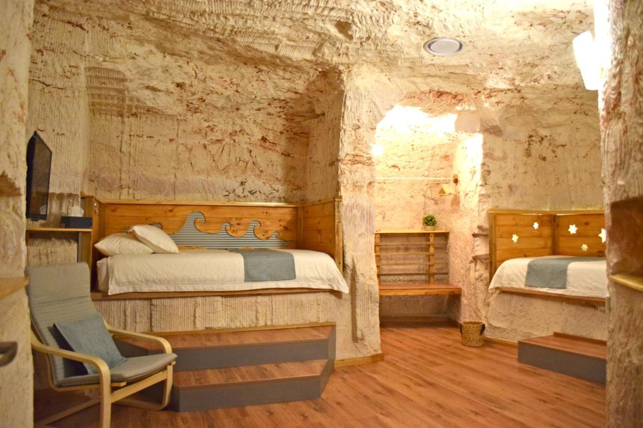 Dug Out B&B Coober Pedy Εξωτερικό φωτογραφία